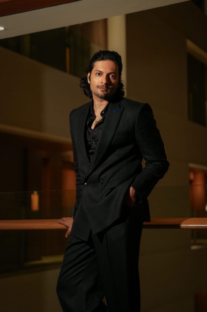 Ali Fazal Set to Feature in Vishal Mishra’s Music Video